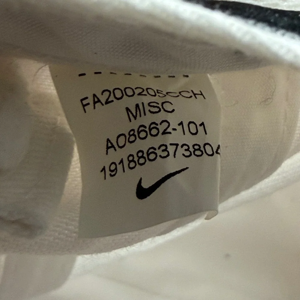 Nike Heritage86 Adjustable Hat White Cotton Twill Futura Logo Cap AO8662-101